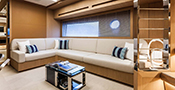 ferretti 880